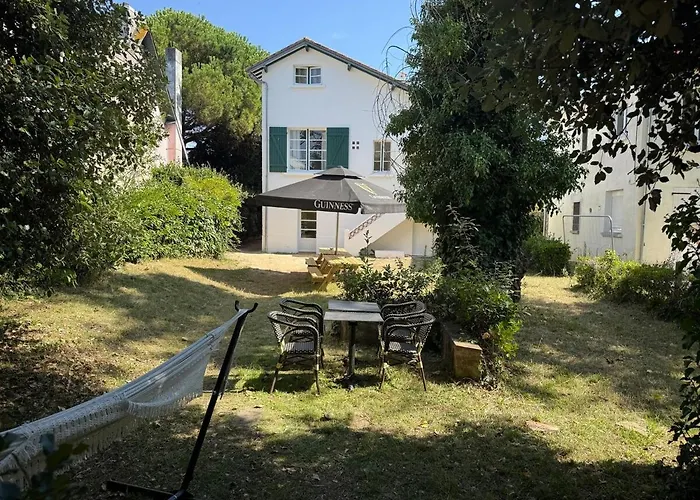 Hébergement de vacances Maison Bord De - 11 Personnes